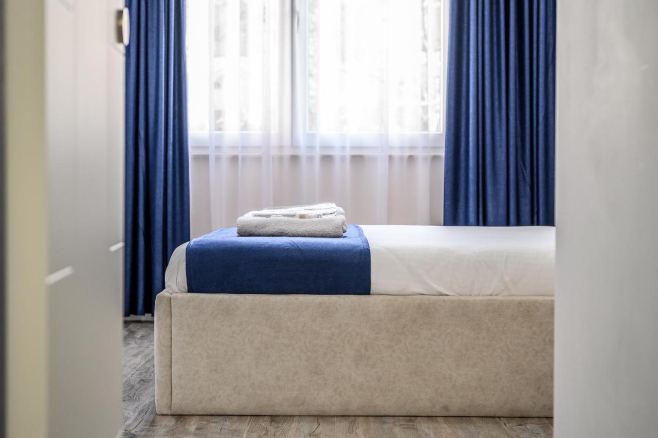 Miku Apartment-Modernly Designed Downtown Tirana Exterior photo