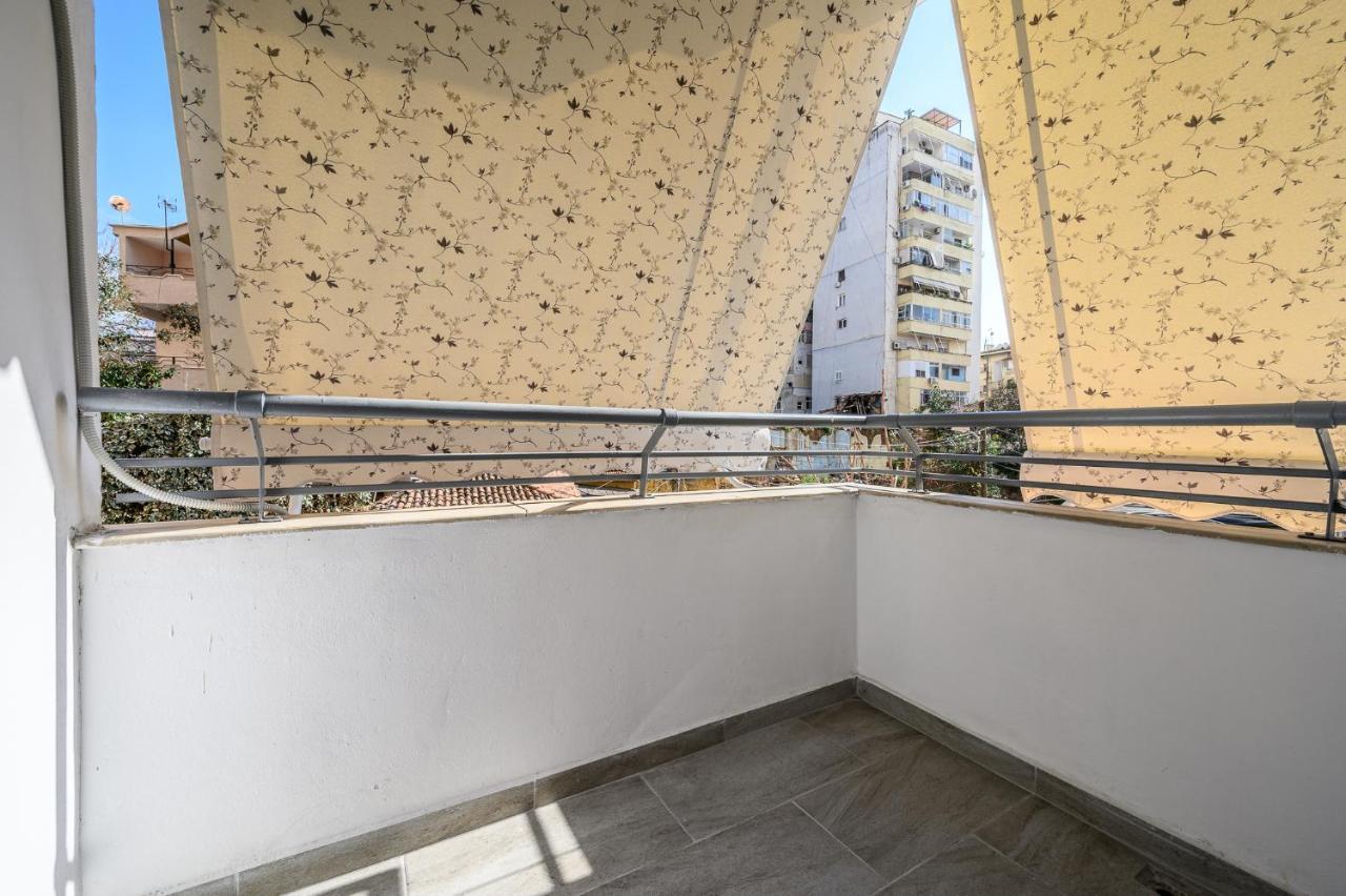 Miku Apartment-Modernly Designed Downtown Tirana Exterior photo