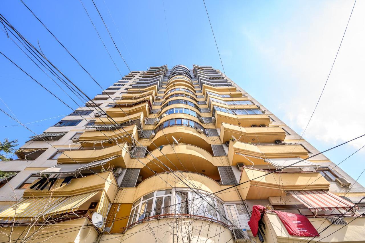 Miku Apartment-Modernly Designed Downtown Tirana Exterior photo